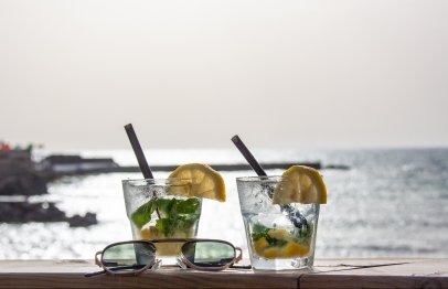 Cafes in Caesarea on the sea